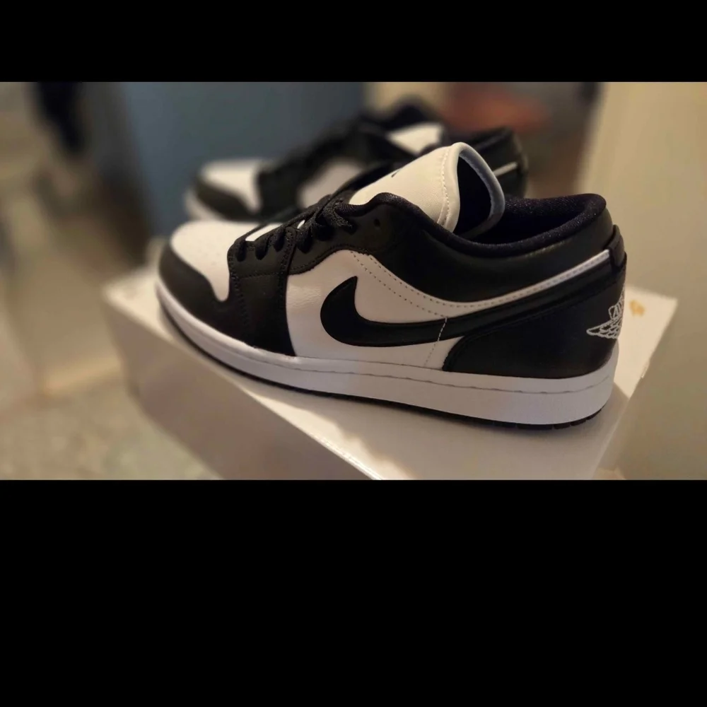 Jordan Women's Low Top Sneakers in Black and White - Picture 4 of 8